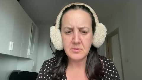 Dr. Resa online show from February 2026 07:34:01 AM