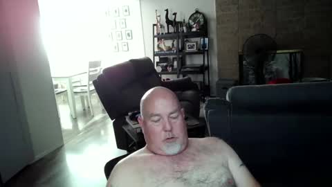 drthomaswayne online show from October 2025 08:06:02 PM