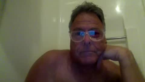 drummersrock92118 online show from April 2026 01:36:01 AM