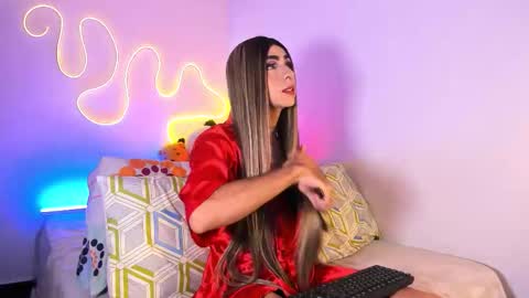 Snapshot of dual_seduction25 chatting on February 2026 12:48:01 AM Juan Marulanda online show from February 2026 12:48:01 AM