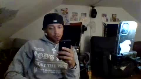 Snapshot of dubz07 chatting on July 2026 01:32:02 AM dubz07 online show from July 2026 01:32:02 AM