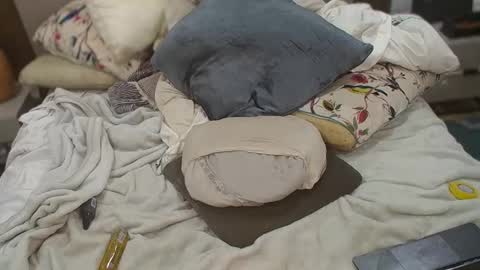 Snapshot of dudebrocuz69 chatting on October 2025 05:48:02 PM Dude online show from October 2025 05:48:02 PM