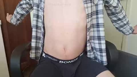 Snapshot of dukeatredies chatting on September 2025 10:37:02 PM dukeatredies online show from September 2025 10:37:02 PM