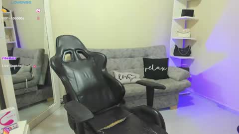 Snapshot of dulce_alice_ chatting on June 2026 12:32:02 AM ALICE online show from June 2026 12:32:02 AM