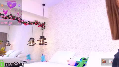 dulce_isabel_ online show from March 2026 03:06:02 AM