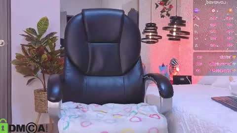 dulce_isabel_ online show from July 2026 06:47:02 AM