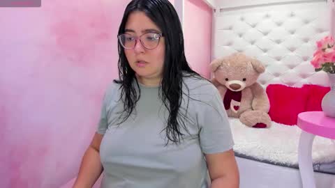 Snapshot of dulce_meow chatting on October 2025 11:42:01 AM Dulce online show from October 2025 11:42:01 AM