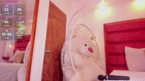 Snapshot of dulce_morbida chatting on April 2026 11:16:01 PM Dulce Morbida online show from April 2026 11:16:01 PM