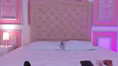 Snapshot of dulce_sweeett chatting on March 2026 05:02:02 AM Dulce online show from March 2026 05:02:02 AM