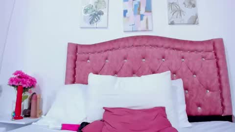 Dulce  online show from December 2024 07:37:02 PM