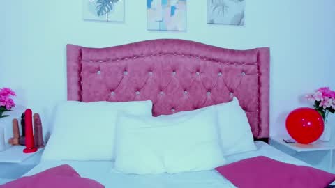 Dulce  online show from December 2024 02:10:02 PM