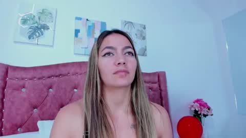 Dulce  online show from January 2025 07:05:01 PM