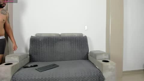 Snapshot of dulceromance chatting on May 2026 04:06:01 AM Jlozada05 online show from May 2026 04:06:01 AM