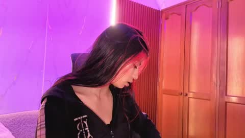 Dulce online show from March 2026 03:17:01 AM