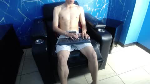 Dumbito73 online show from March 2025 12:00:02 AM