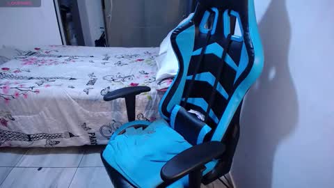 Snapshot of dumont_model chatting on March 2026 09:19:02 PM Nicole online show from March 2026 09:19:02 PM