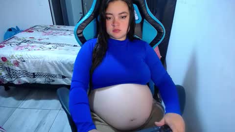 Snapshot of dumont_model chatting on March 2026 03:44:02 AM Nicole online show from March 2026 03:44:02 AM