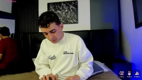 Snapshot of duolust chatting on October 2025 11:39:01 AM Thomas and Noah online show from October 2025 11:39:01 AM