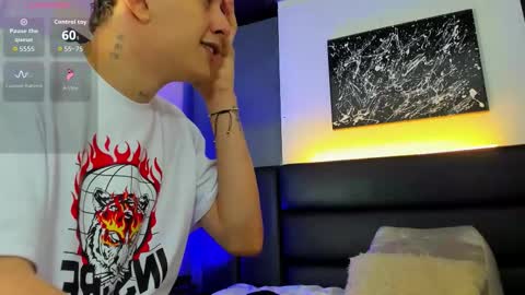 Snapshot of duolust chatting on October 2025 12:13:02 PM Thomas and Noah online show from October 2025 12:13:02 PM