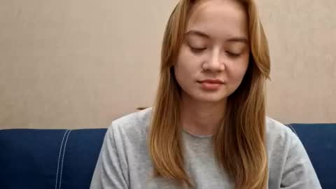 Snapshot of dustidickirson chatting on September 2025 04:08:01 PM Alisa online show from September 2025 04:08:01 PM
