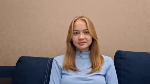 Snapshot of dustidickirson chatting on September 2025 04:12:01 PM Alisa online show from September 2025 04:12:01 PM