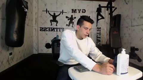 Dustin Sonne online show from February 2025 01:34:01 AM