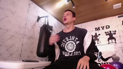 Dustin Sonne online show from February 2025 03:35:02 AM