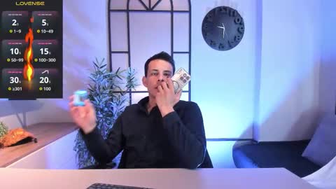 Dustin Sonne online show from October 2025 04:13:01 AM