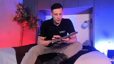 Dustin Sonne online show from March 2026 03:52:01 AM