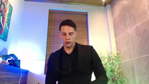 Dustin Sonne online show from April 2026 03:39:01 AM