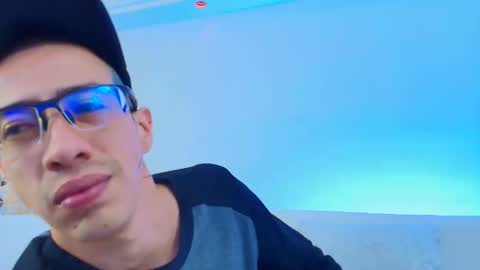 Dustin Dollin online show from March 2026 06:13:02 PM