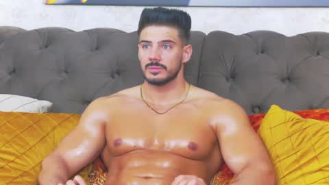 Snapshot of dustinkeent chatting on May 2026 06:43:01 AM Dustin online show from May 2026 06:43:01 AM