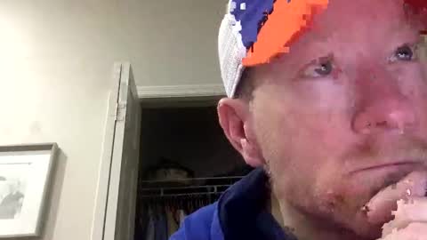 Snapshot of dustinthesweettalker chatting on February 2025 02:39:01 AM Dustinthesweettalker online show from February 2025 02:39:01 AM