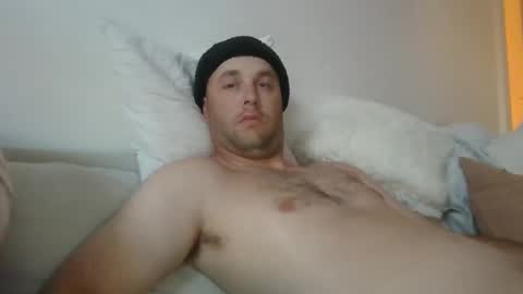 dustyroy09 online show from March 2026 09:32:02 PM