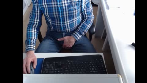 Snapshot of dutchpornking2 chatting on January 2025 11:31:02 AM dutchpornking2 online show from January 2025 11:31:02 AM