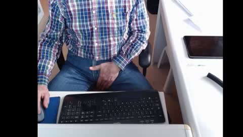 Snapshot of dutchpornking2 chatting on January 2025 08:40:02 AM dutchpornking2 online show from January 2025 08:40:02 AM