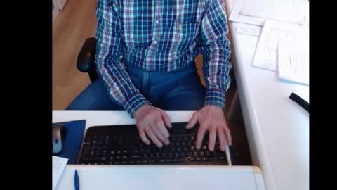 Snapshot of dutchpornking2 chatting on January 2025 03:11:01 PM dutchpornking2 online show from January 2025 03:11:01 PM