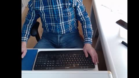 Snapshot of dutchpornking2 chatting on February 2025 11:33:01 AM dutchpornking2 online show from February 2025 11:33:01 AM