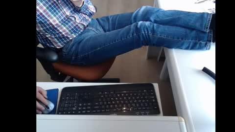 Snapshot of dutchpornking2 chatting on February 2025 11:25:01 AM dutchpornking2 online show from February 2025 11:25:01 AM