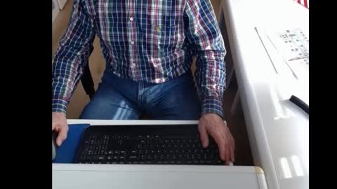 Snapshot of dutchpornking2 chatting on March 2025 12:32:02 PM dutchpornking2 online show from March 2025 12:32:02 PM