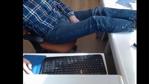 Snapshot of dutchpornking2 chatting on March 2025 11:47:02 AM dutchpornking2 online show from March 2025 11:47:02 AM