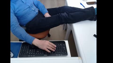 Snapshot of dutchpornking2 chatting on April 2026 02:36:02 PM dutchpornking2 online show from April 2026 02:36:02 PM