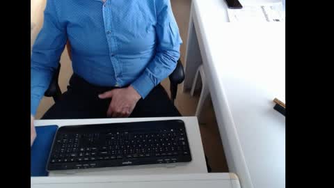 Snapshot of dutchpornking2 chatting on April 2026 07:15:02 AM dutchpornking2 online show from April 2026 07:15:02 AM