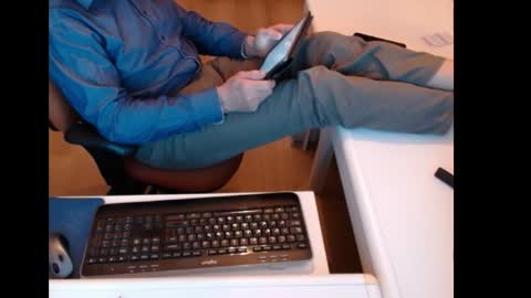 Snapshot of dutchpornking2 chatting on April 2026 06:28:01 PM dutchpornking2 online show from April 2026 06:28:01 PM