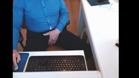 Snapshot of dutchpornking2 chatting on May 2026 05:51:02 PM dutchpornking2 online show from May 2026 05:51:02 PM