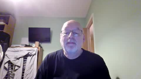 Snapshot of dutchunclejohn chatting on February 2026 09:49:02 PM DutchUncleJohn online show from February 2026 09:49:02 PM