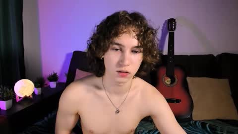 Snapshot of duumvirate chatting on November 2025 02:49:02 PM Georg and Max online show from November 2025 02:49:02 PM