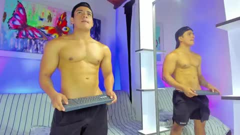 dwayne_esteven10 online show from May 2026 10:27:02 PM
