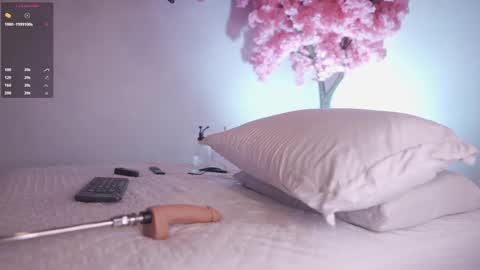 Snapshot of dwayne_xx chatting on October 2025 05:52:02 PM Dwayne xx online show from October 2025 05:52:02 PM