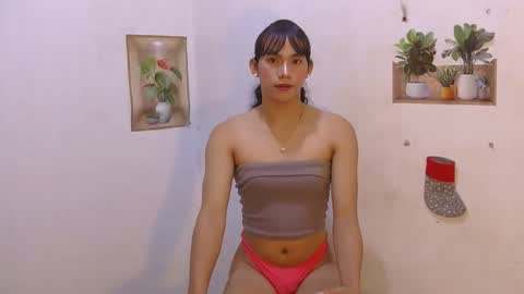 dy_namite online show from April 2026 05:36:01 PM